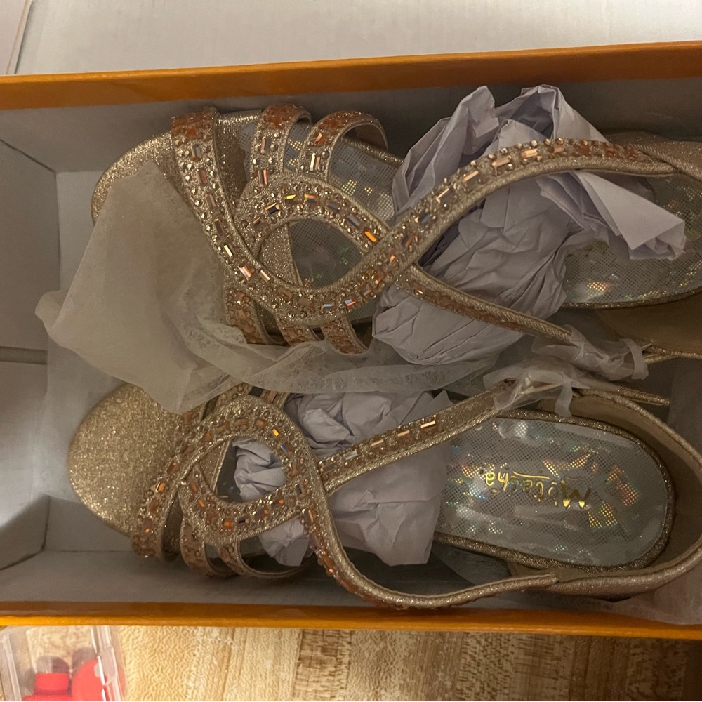 Children shoes